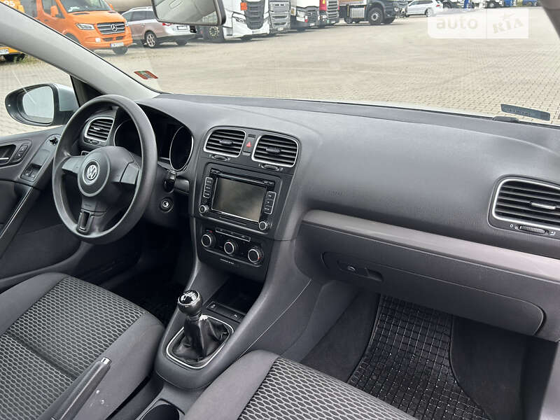 Хетчбек Volkswagen Golf 2011 в Вінниці