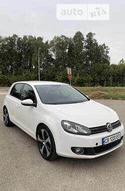 Хэтчбек Volkswagen Golf 2010 в Мене