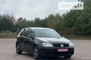 Хетчбек Volkswagen Golf 2005 в Черкасах