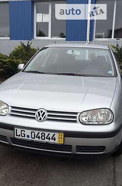 Хэтчбек Volkswagen Golf 2002 в Ивано-Франковске