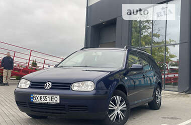 Універсал Volkswagen Golf 2002 в Тернополі