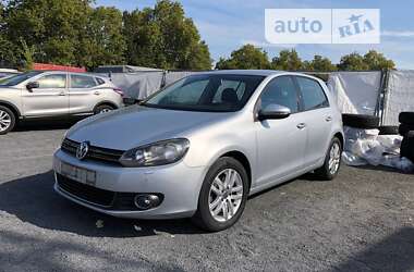 Хетчбек Volkswagen Golf 2011 в Кагарлику