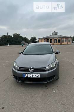 Хэтчбек Volkswagen Golf 2011 в Тростянце