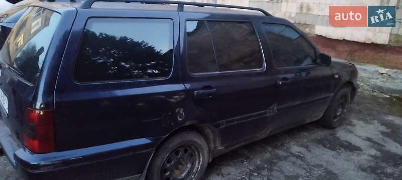 Універсал Volkswagen Golf 1998 в Здолбуніві