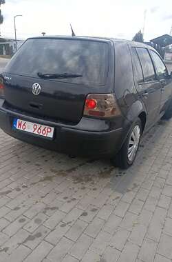 Хэтчбек Volkswagen Golf 2000 в Турийске