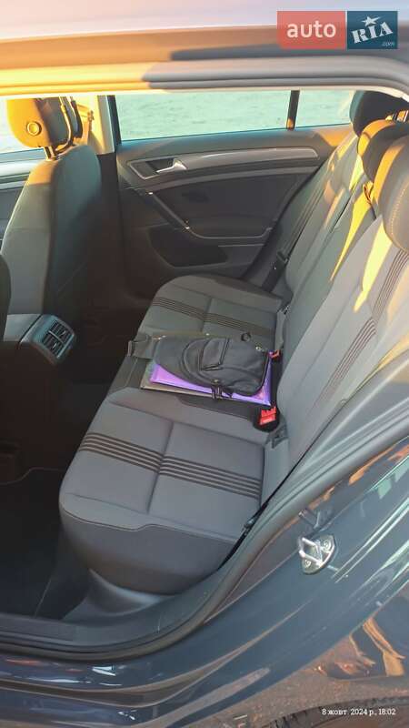 Універсал Volkswagen Golf 2016 в Тальному