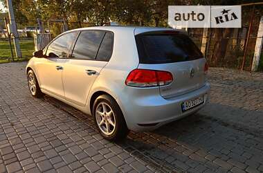 Хетчбек Volkswagen Golf 2009 в Ужгороді