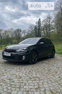 Хетчбек Volkswagen Golf 2012 в Мукачевому