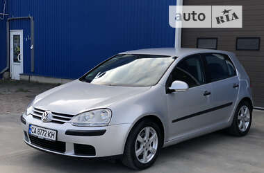 Хэтчбек Volkswagen Golf 2005 в Христиновке