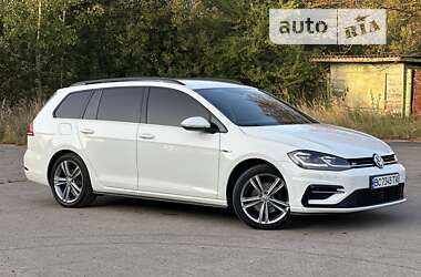 Універсал Volkswagen Golf 2019 в Дрогобичі