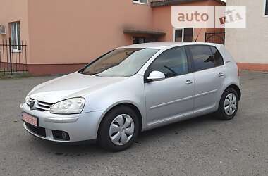 Хетчбек Volkswagen Golf 2006 в Хоролі