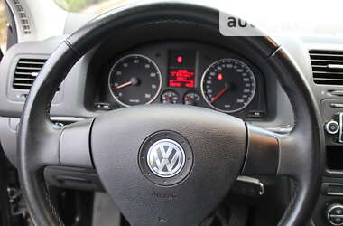 Хетчбек Volkswagen Golf 2009 в Києві