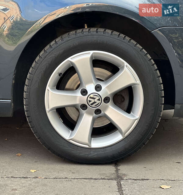 Хэтчбек Volkswagen Golf 2008 в Лубнах