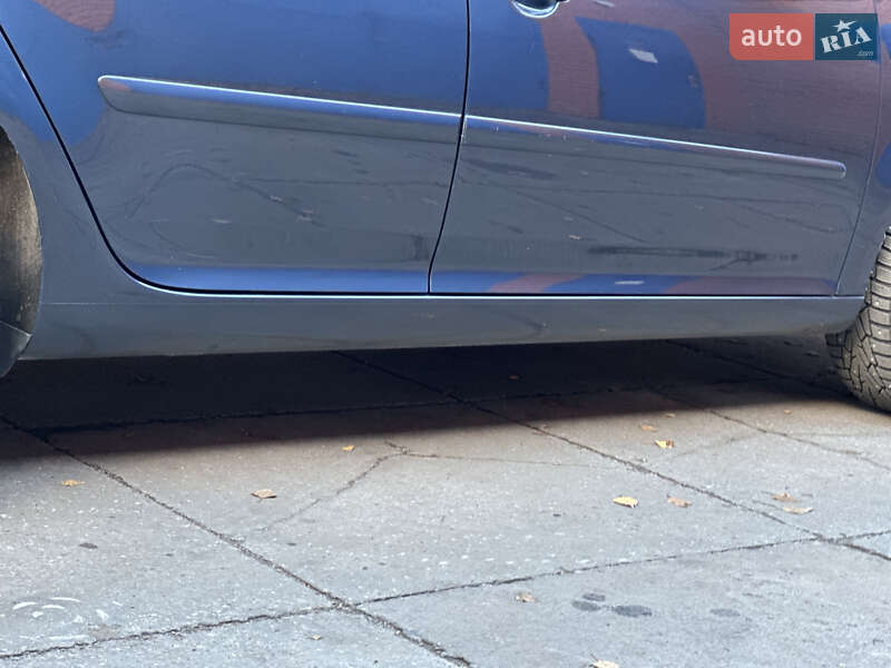 Хэтчбек Volkswagen Golf 2008 в Лубнах