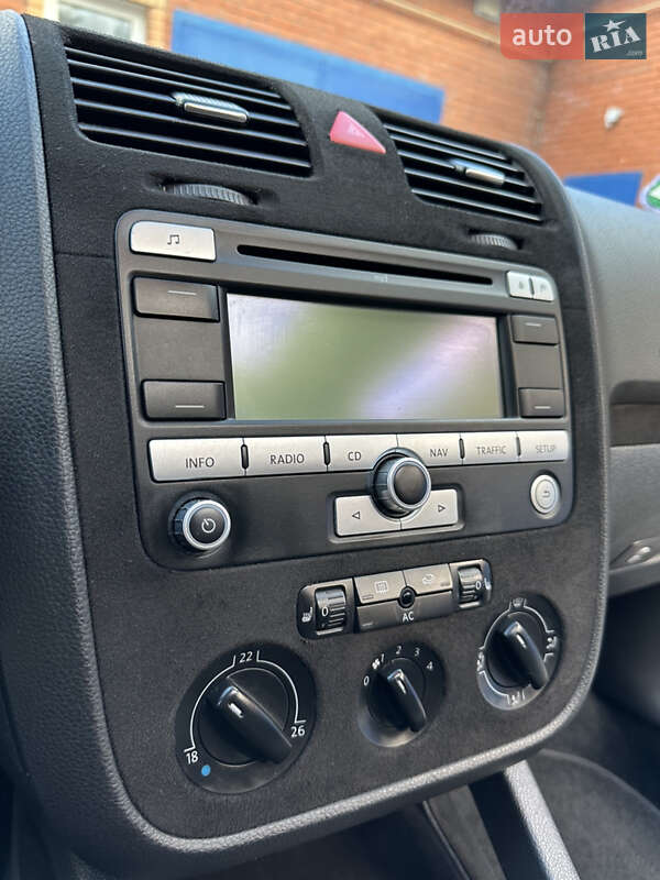 Хэтчбек Volkswagen Golf 2008 в Лубнах