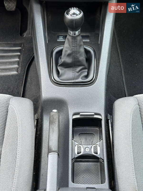 Хэтчбек Volkswagen Golf 2008 в Лубнах