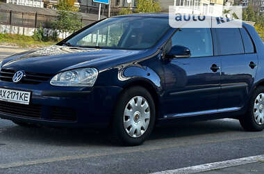 Хэтчбек Volkswagen Golf 2004 в Запорожье