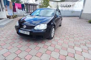 Хэтчбек Volkswagen Golf 2004 в Косове