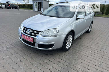 Универсал Volkswagen Golf 2008 в Городке