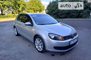 Хетчбек Volkswagen Golf 2009 в Мукачевому