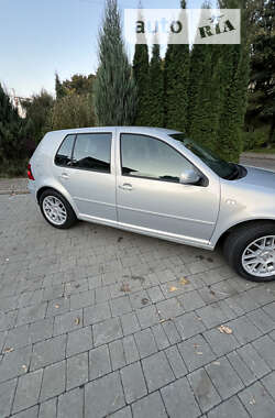 Хэтчбек Volkswagen Golf 2000 в Львове