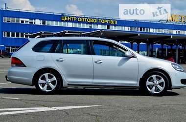 Универсал Volkswagen Golf 2012 в Киеве