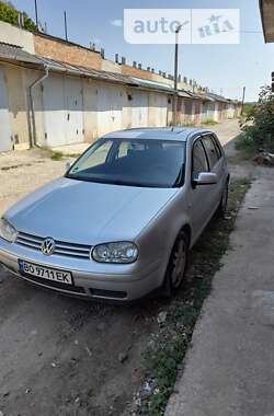 Хэтчбек Volkswagen Golf 2003 в Тернополе