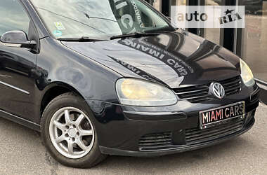 Хетчбек Volkswagen Golf 2004 в Харкові