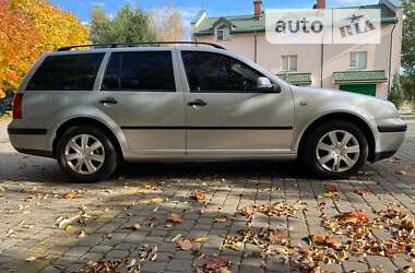 Универсал Volkswagen Golf 2001 в Пустомытах