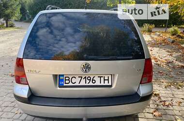 Универсал Volkswagen Golf 2001 в Пустомытах