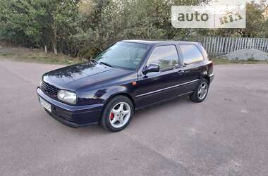 Хэтчбек Volkswagen Golf 1994 в Житомире