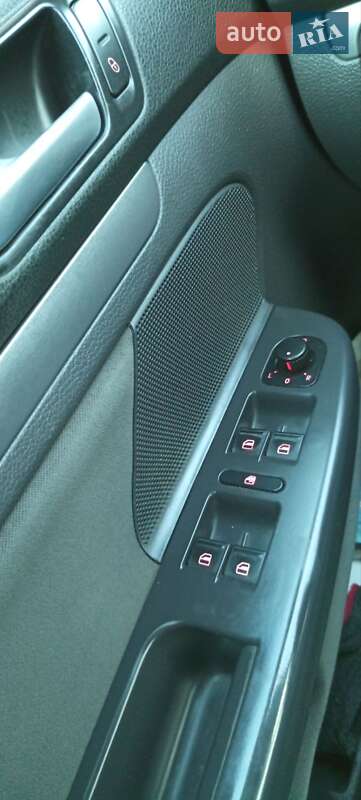 Універсал Volkswagen Golf 2007 в Івано-Франківську