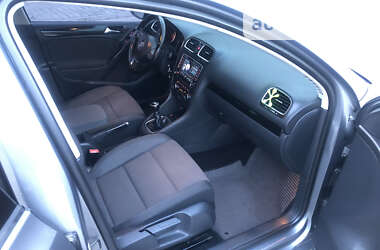 Хэтчбек Volkswagen Golf 2009 в Виннице