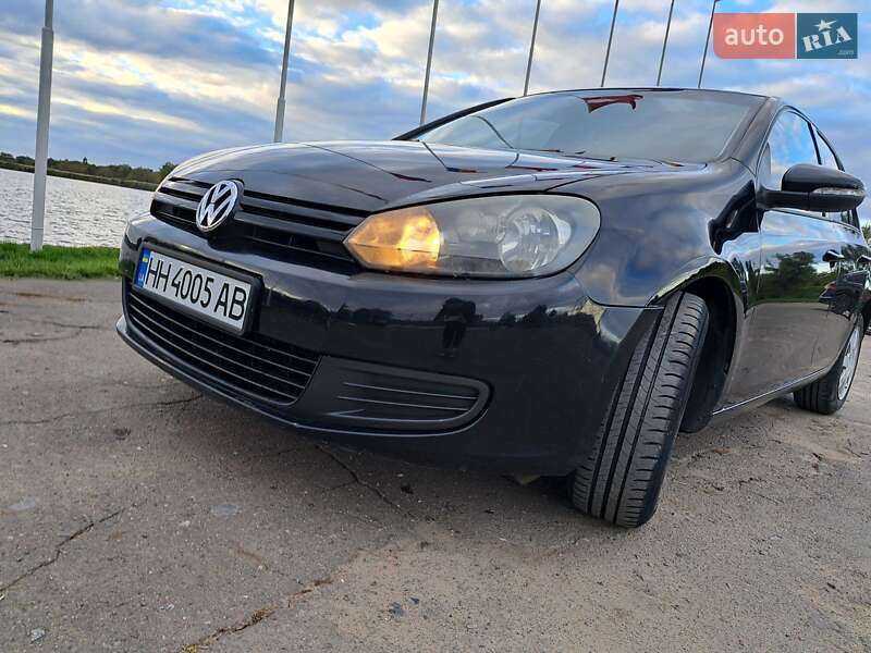 Хэтчбек Volkswagen Golf 2011 в Балте