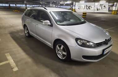 Универсал Volkswagen Golf 2010 в Житомире