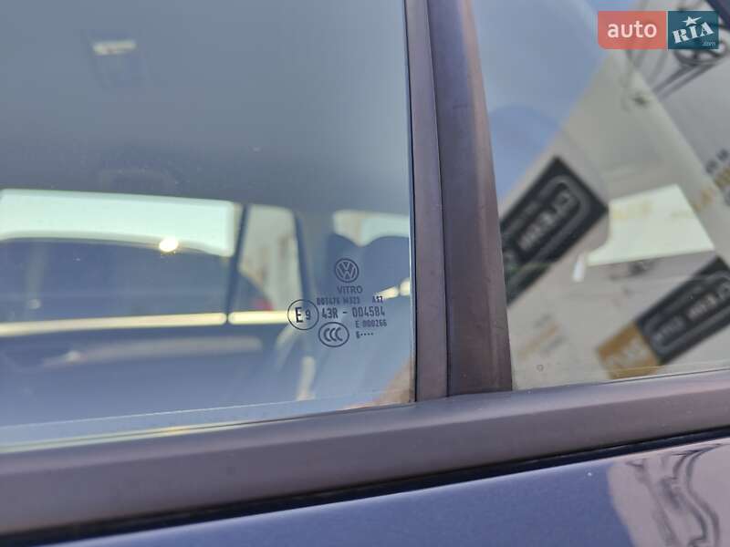 Універсал Volkswagen Golf 2016 в Сумах