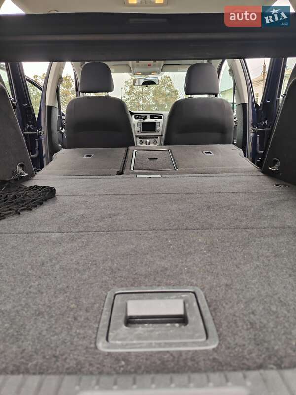 Універсал Volkswagen Golf 2016 в Сумах