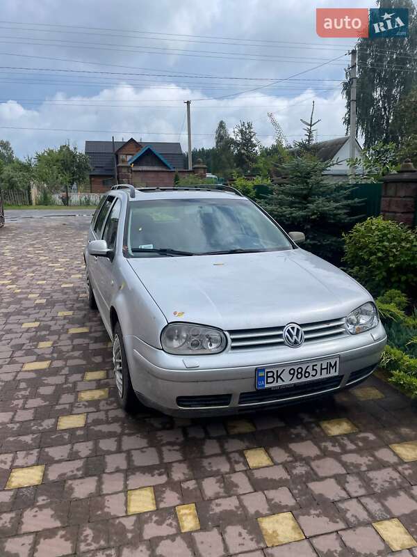 Volkswagen Golf 2001