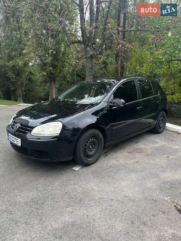 Хетчбек Volkswagen Golf 2006 в Києві