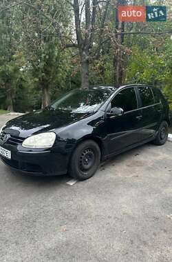 Хэтчбек Volkswagen Golf 2006 в Киеве