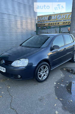 Хетчбек Volkswagen Golf 2008 в Києві