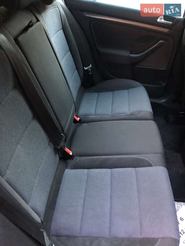 Универсал Volkswagen Golf 2012 в Луцке