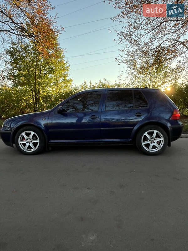 Хэтчбек Volkswagen Golf 2001 в Нововолынске фото 5 Хэтчбек Volkswagen Golf 2001 в Нововолынске