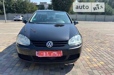 Хетчбек Volkswagen Golf 2004 в Луцьку