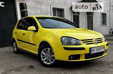 Хетчбек Volkswagen Golf 2006 в Києві