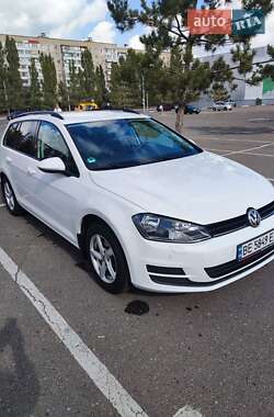 Универсал Volkswagen Golf 2015 в Киеве