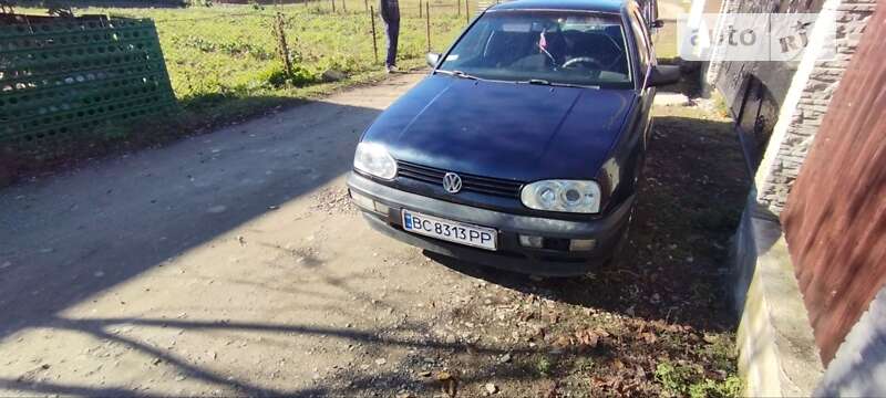 Хэтчбек Volkswagen Golf 1992 в Самборе