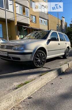 Универсал Volkswagen Golf 2000 в Виннице