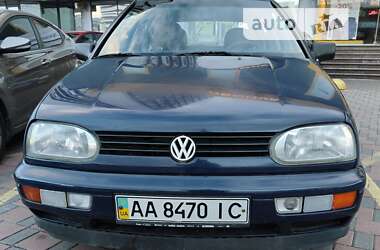 Хетчбек Volkswagen Golf 1995 в Києві