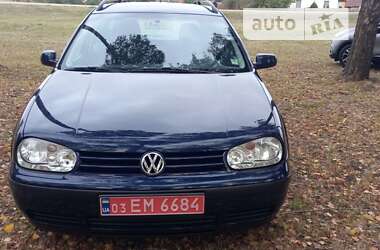 Универсал Volkswagen Golf 2002 в Зенькове